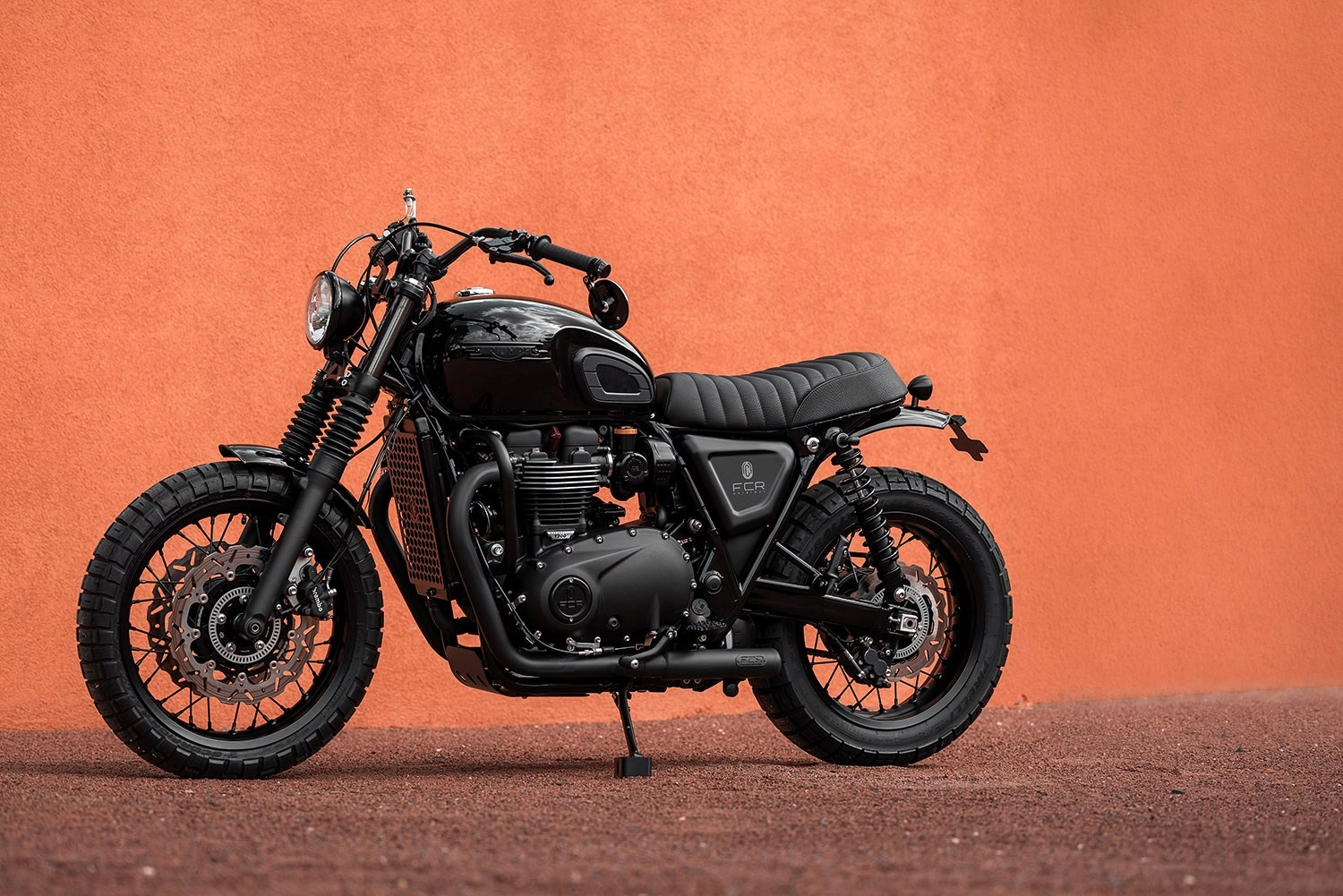 Скрэмблер на базе Triumph Bonneville T120 Black от FCR Original