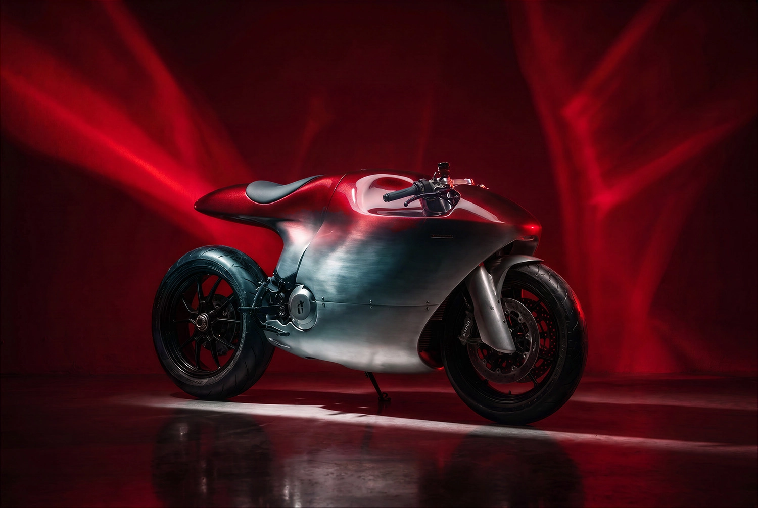 Bandit9 (RED) 800 — Ducati ради благого дела Bandit9 (RED) 800 — Ducati ради благого дела