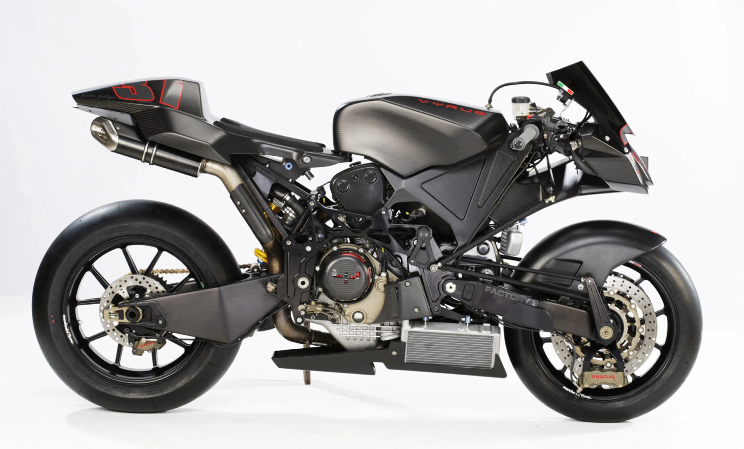 Vyrus 987 C3 4V: 159 кг, двигатель Ducati 1098R и ступичное рулевое управление Vyrus 987 C3 4V: 159 кг, двигатель Ducati 1098R и ступичное рулевое управление