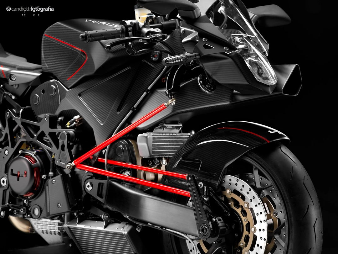 Vyrus 987 C3 4V с мотором Ducati: история и характеристики Vyrus 987 C3 4V с мотором Ducati: история и характеристики