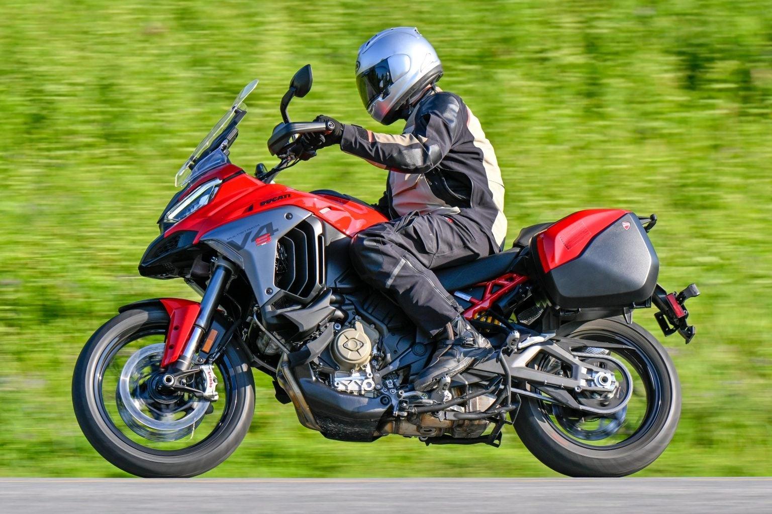 Ducati Multistrada V4 S — король дорог Ducati Multistrada V4 S — король дорог