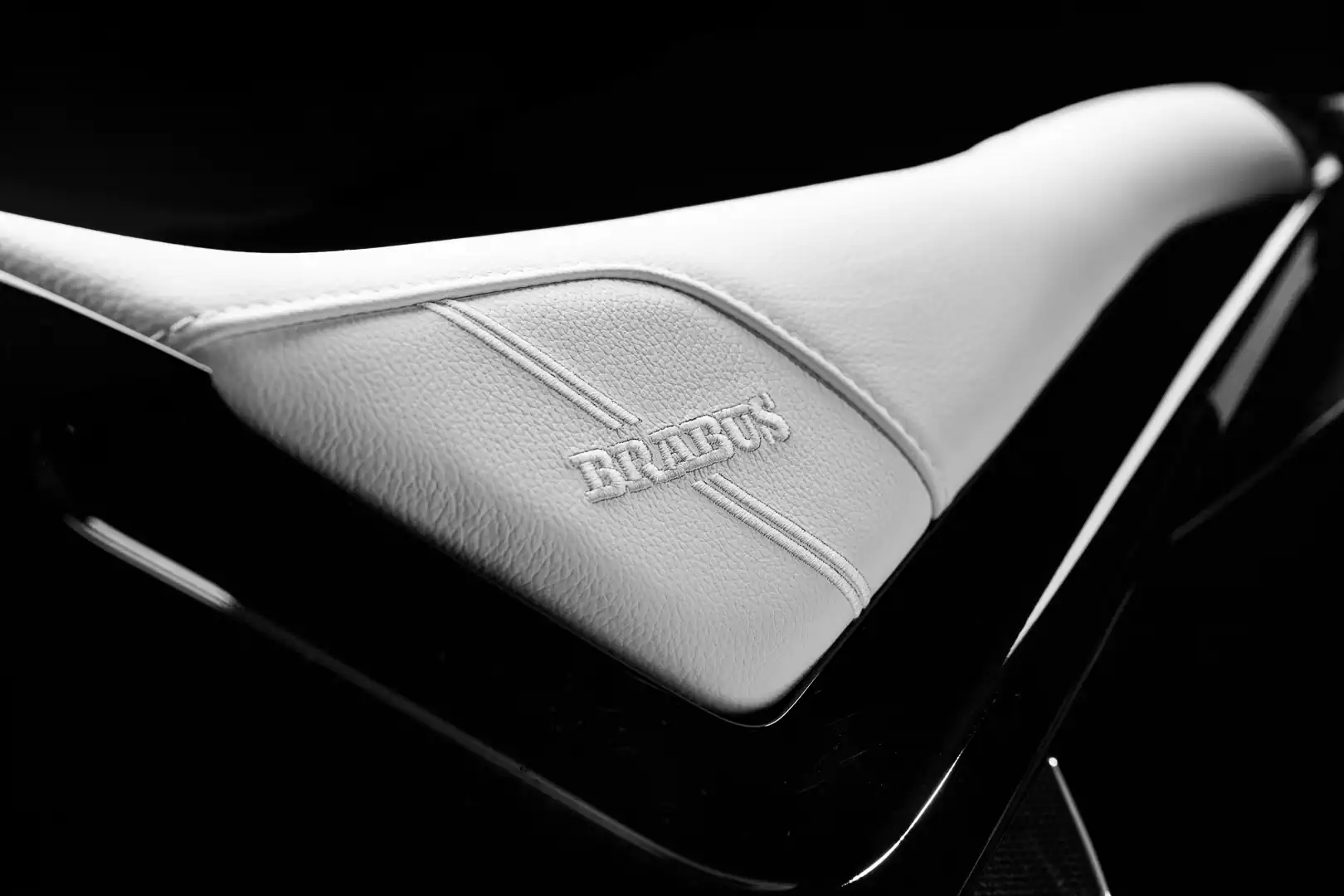 Brabus Urban E Fragment Edition: 10 электромотоциклов по 50 000 долларов Brabus Urban E Fragment Edition: 10 электромотоциклов по 50 000 долларов