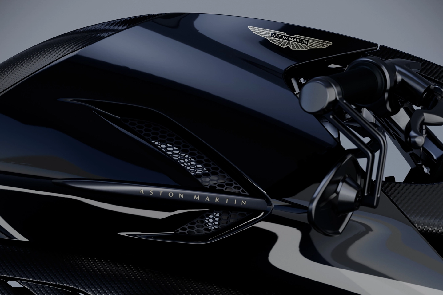 Aston Martin AMB 002 Roadster: первый дорожный мотоцикл Aston Martin AMB 002 Roadster: первый дорожный мотоцикл