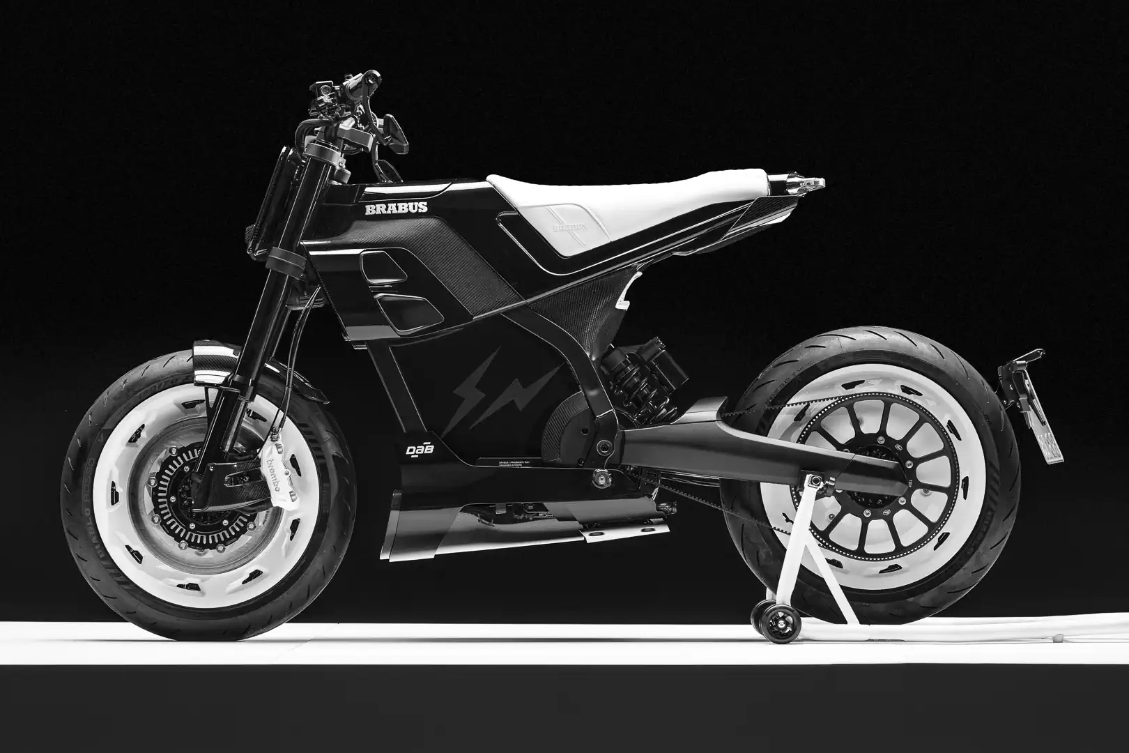 Brabus Urban E Fragment Edition: 10 электромотоциклов по 50 000 долларов Brabus Urban E Fragment Edition: 10 электромотоциклов по 50 000 долларов