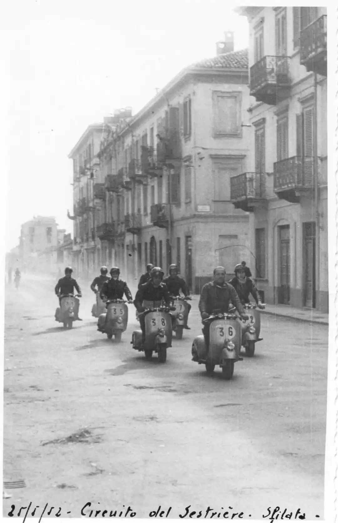 История Vespa: 80 лет мотороллера Piaggio по десятилетиям